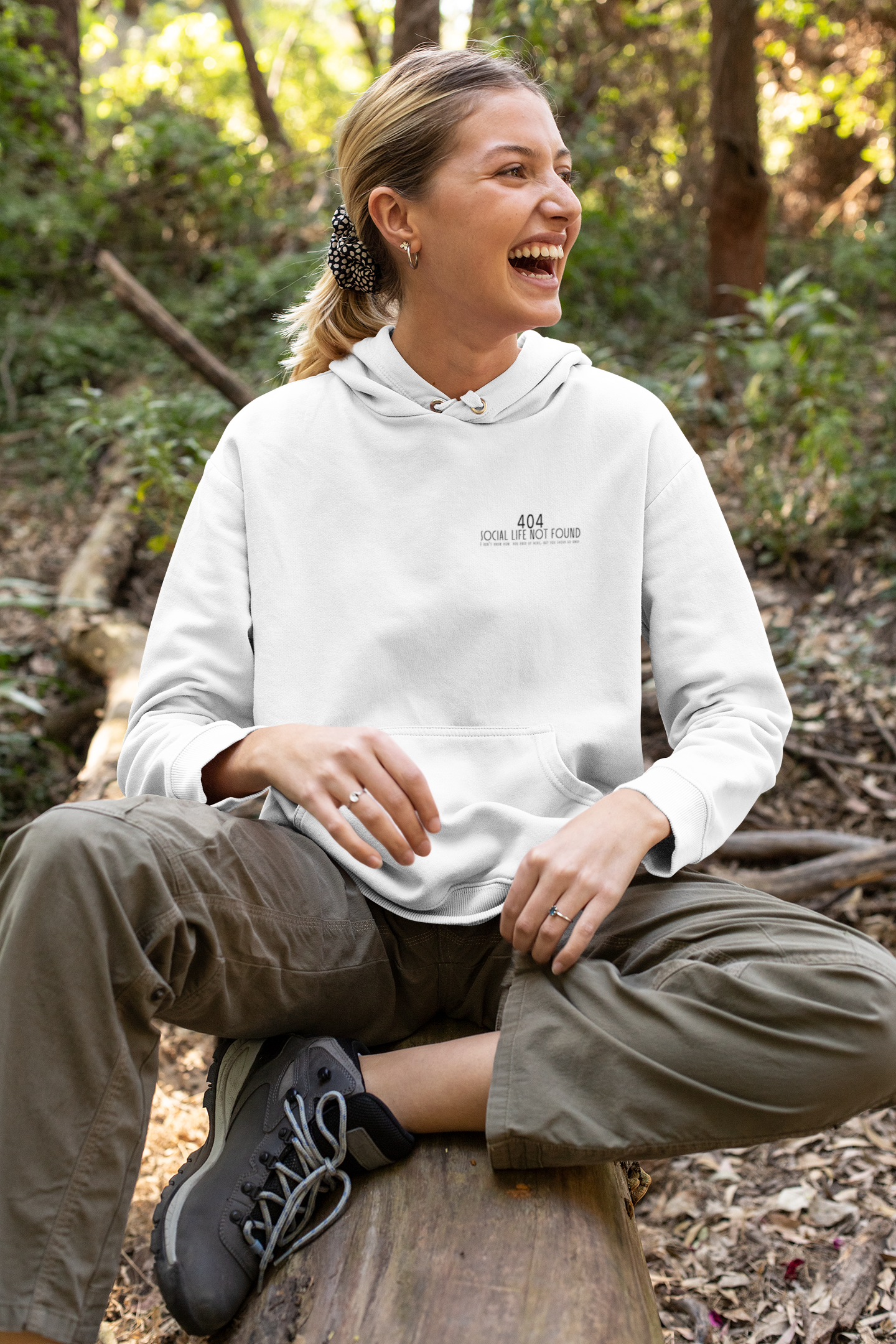 Unisex Hooded Sweatshirt. Heavy Blend™. 404 collection. 4 colours