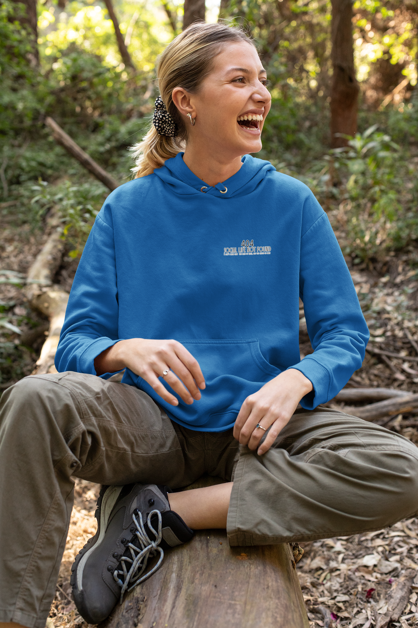 Unisex Hooded Sweatshirt. Heavy Blend™. 404 collection. 4 colours