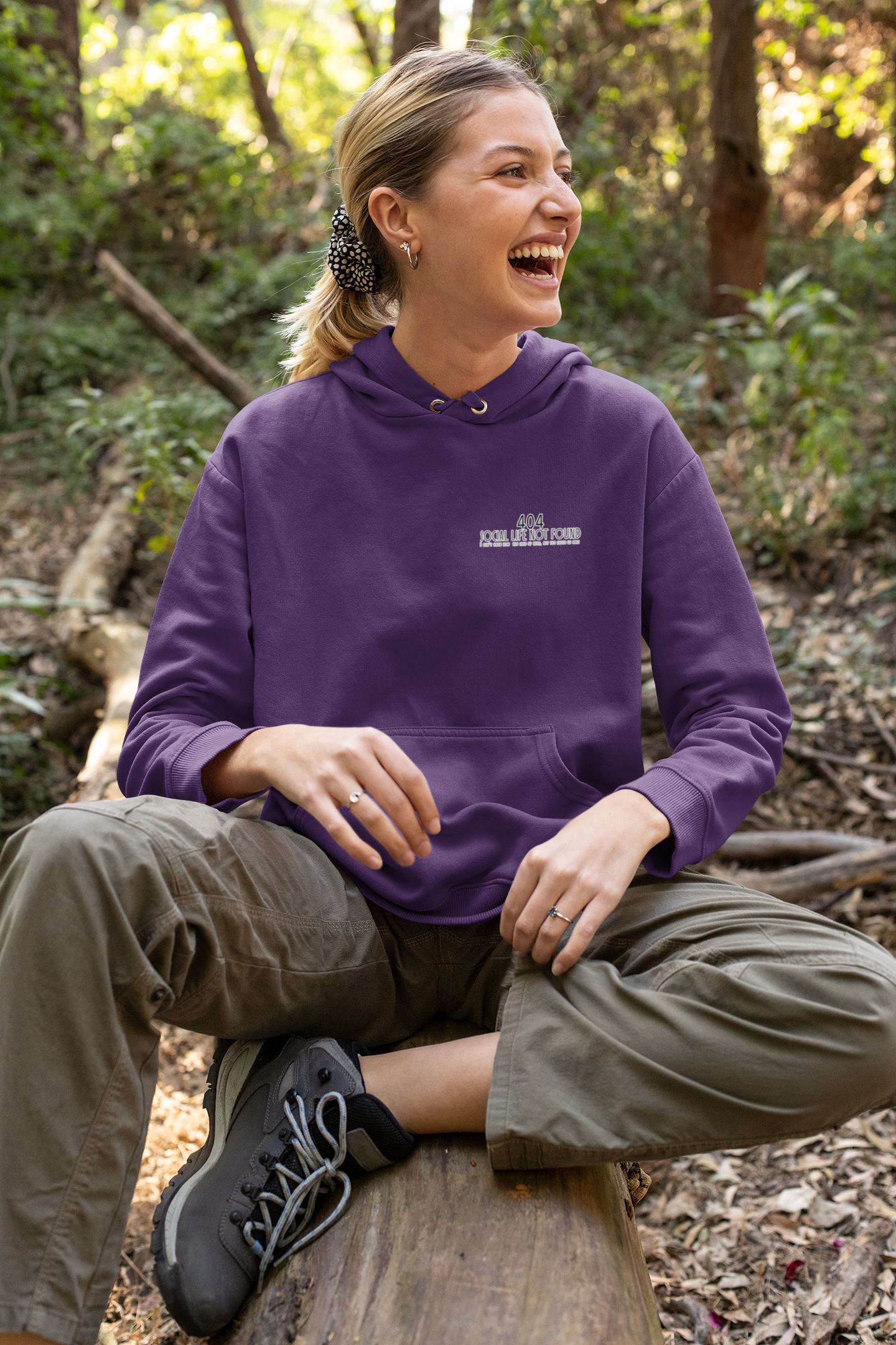 Unisex Hooded Sweatshirt. Heavy Blend™. 404 collection. 4 colours